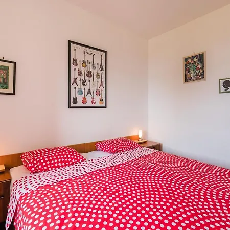 Apartment Brozina *